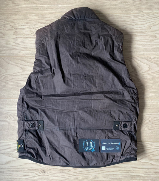 Stone Island G0222 Garment Dyed Down_C Zip/Button Dark Brown Gilet