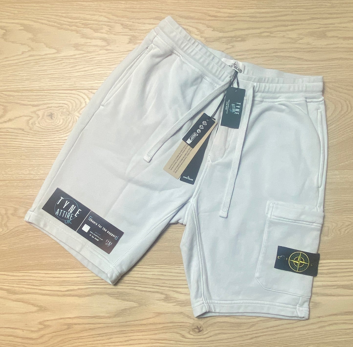 Stone Island 6200012 Garment Dyed Cotton Fleece Effect Bermuda Cargo Pocket Sky Blue Shorts