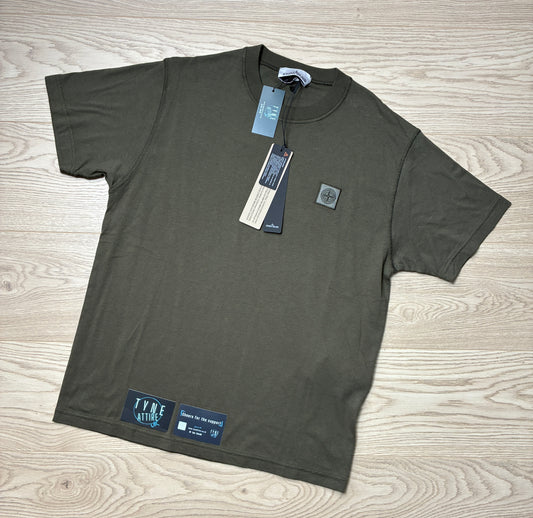 Stone Island 2100237 Cotton_Fissato Effect Patch Logo Khaki Green Crewneck T-Shirt
