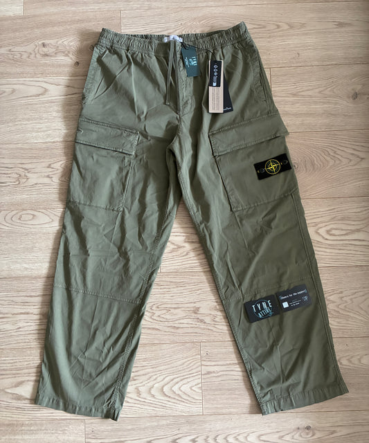 Stone Island 3100020 Stretch Organic Cotton Twill ‘Type LO’ Sage Green Cargo Trousers