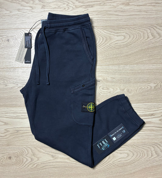 Stone Island 61141 Garment Dyed Felpa Cotton Cargo Pocket Navy Cuffed Joggers