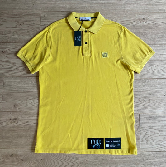 Stone Island 22S67 Cotton Patch Logo Fissato Yellow Polo T-Shirt