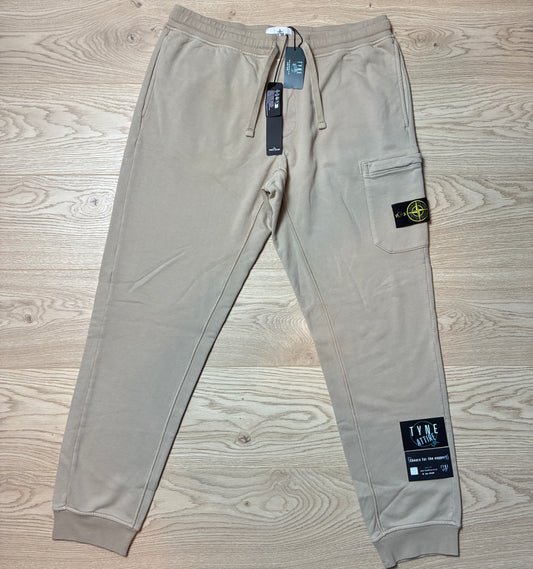 Stone Island 64551 Garment Dyed Brushed Cotton Cargo Pocket Beige Joggers