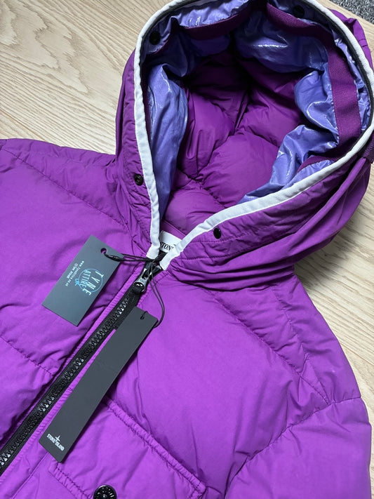 Stone Island 43432 Naslan Light Watro Down-TC Magenta Hooded Puffer Jacket