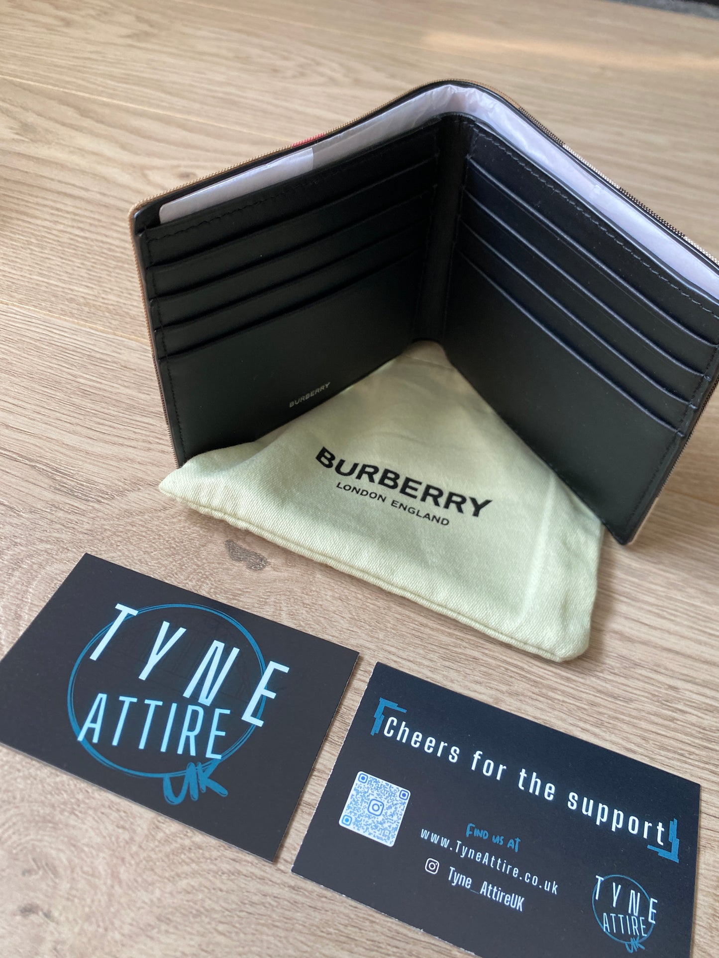 Burberry Beige Vintage Large Check Canvas Unisex Card Note Holder Bi-Fold Wallet
