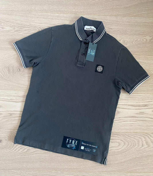 Stone Island 22S18 Organic Cotton Patch Logo Twin Tipped Grey/White Polo T-Shirt