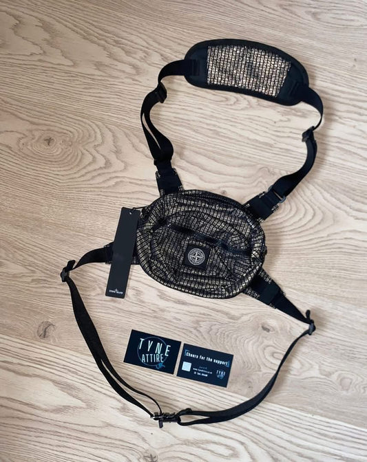 Stone Island 90766 Reflective Weave Stop Patch Logo Black Crossbody/Chest Bag