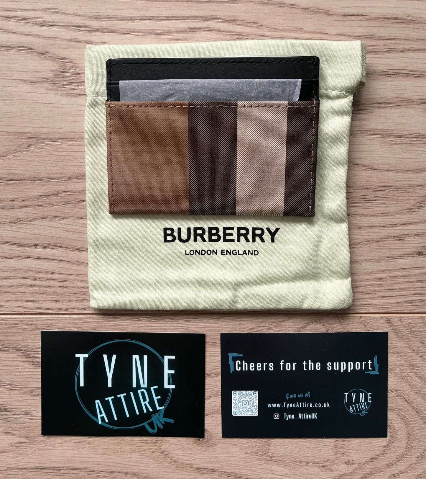 Burberry Oversized Check Print Unisex Archive Beige Card Holder