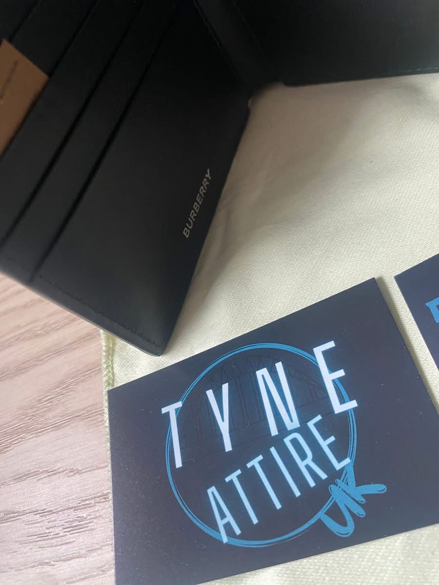 Burberry Beige Nova Vintage Check Leather Card Note Holder Bi-Fold Wallet