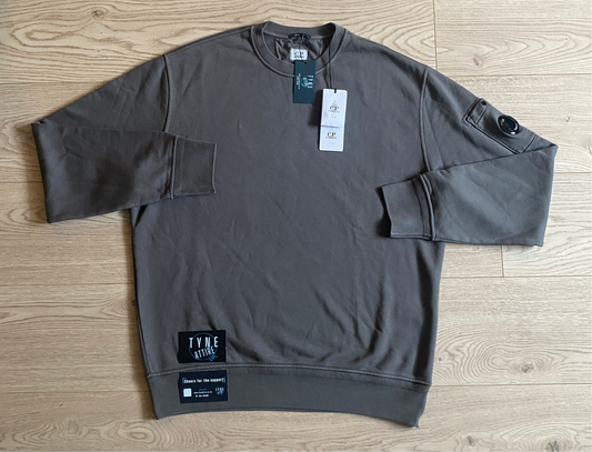 C.P. Company Resist Dyed Cotton Diagonal Fleece Pocket Arm Lens Grey Sweater