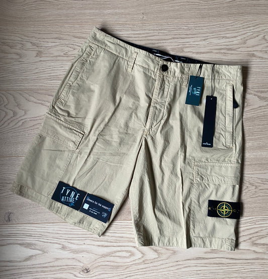 Stone Island L0803 Type RE Light Stretch Cotton Garment Dyed Beige Bermuda Cargo Short
