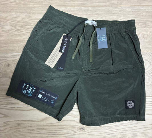 Stone Island B0943 Nylon Metal Econyl Patch Logo Forest Green Swim Shorts