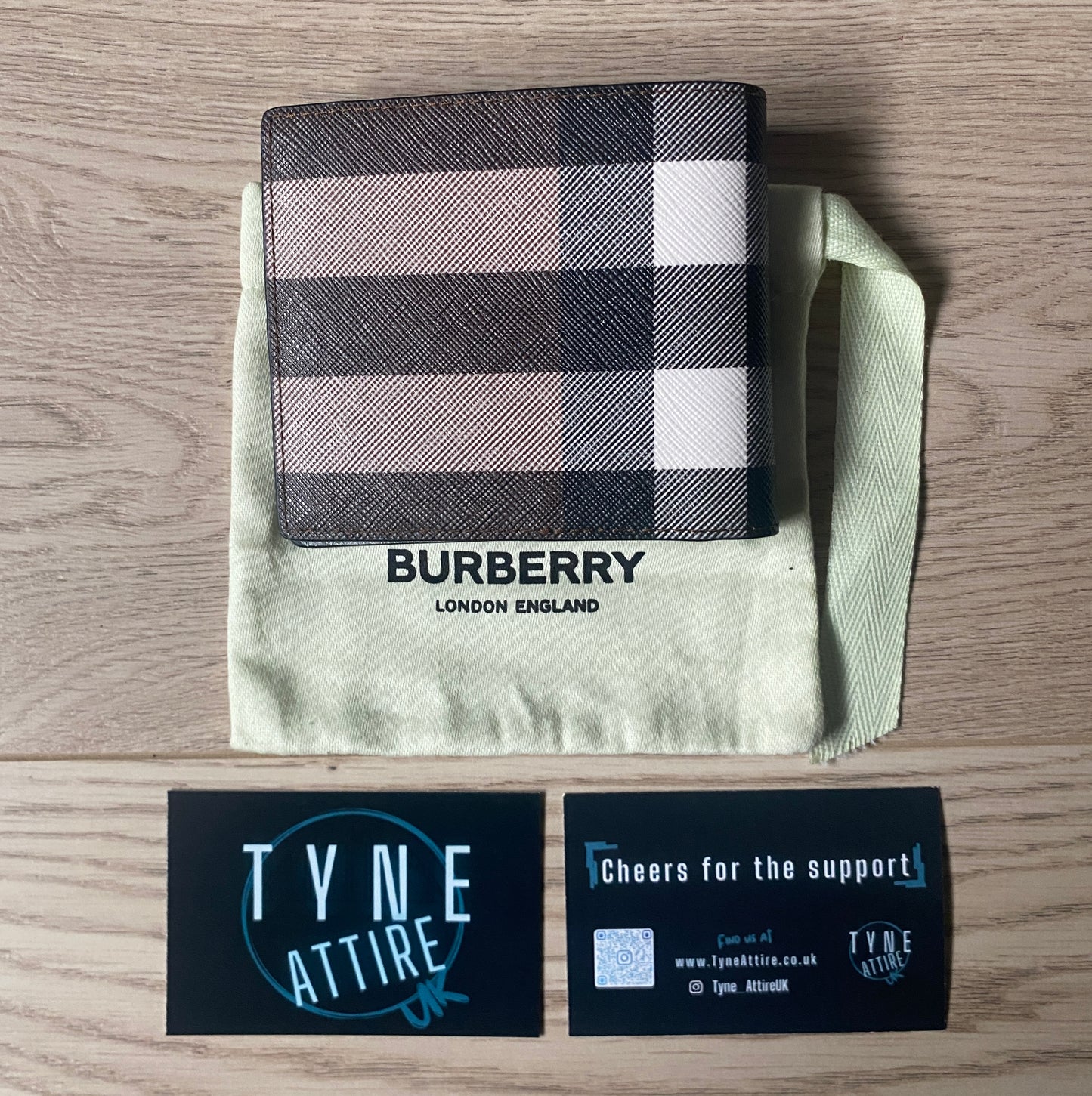 Burberry Check Print Leather Unisex Card/Note Holder Brown Birch Bi-Fold Wallet