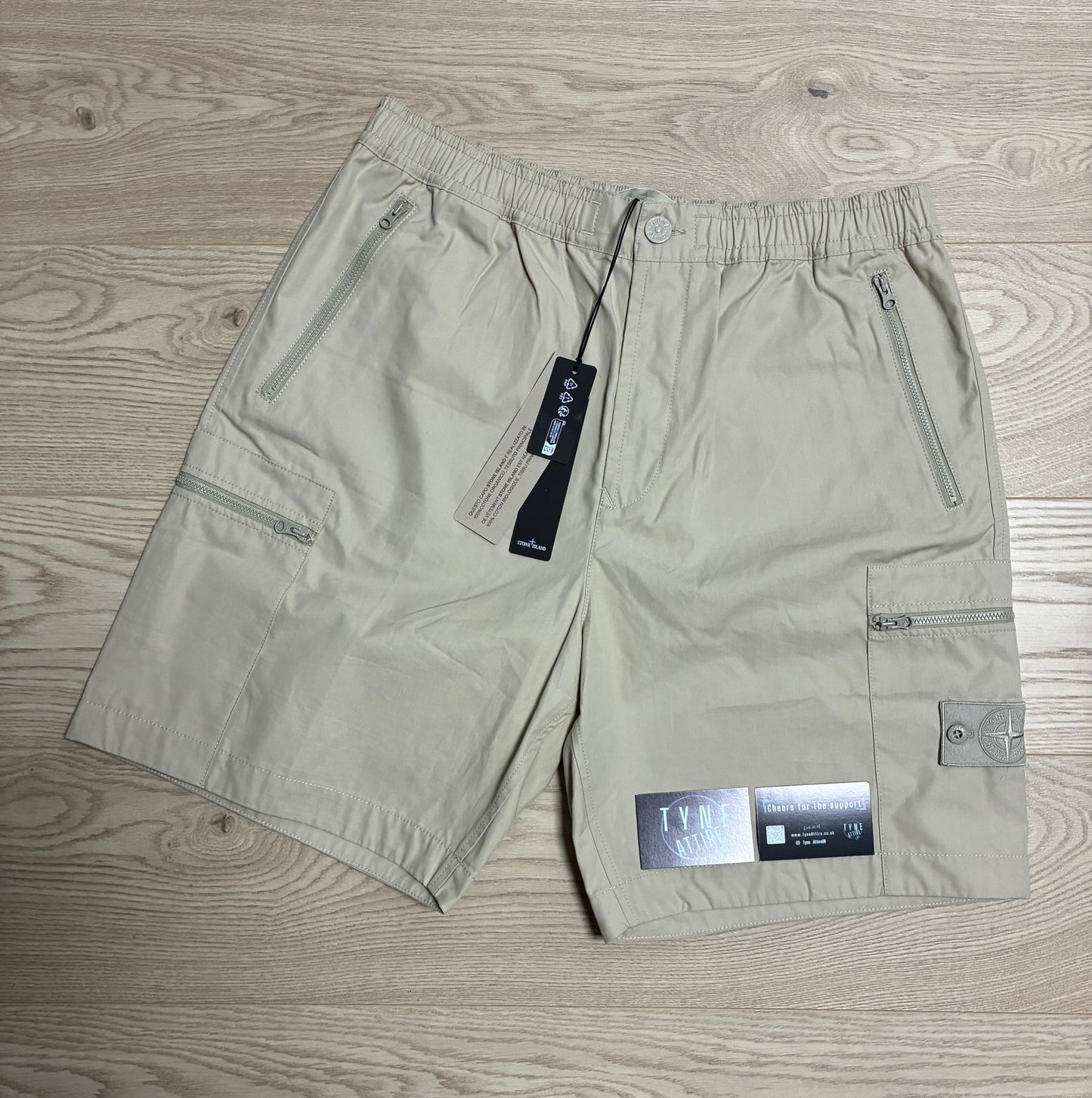 Stone Island L07F1 Type CO Ghost Piece_O-Ventile Beige Bermuda Cargo Shorts