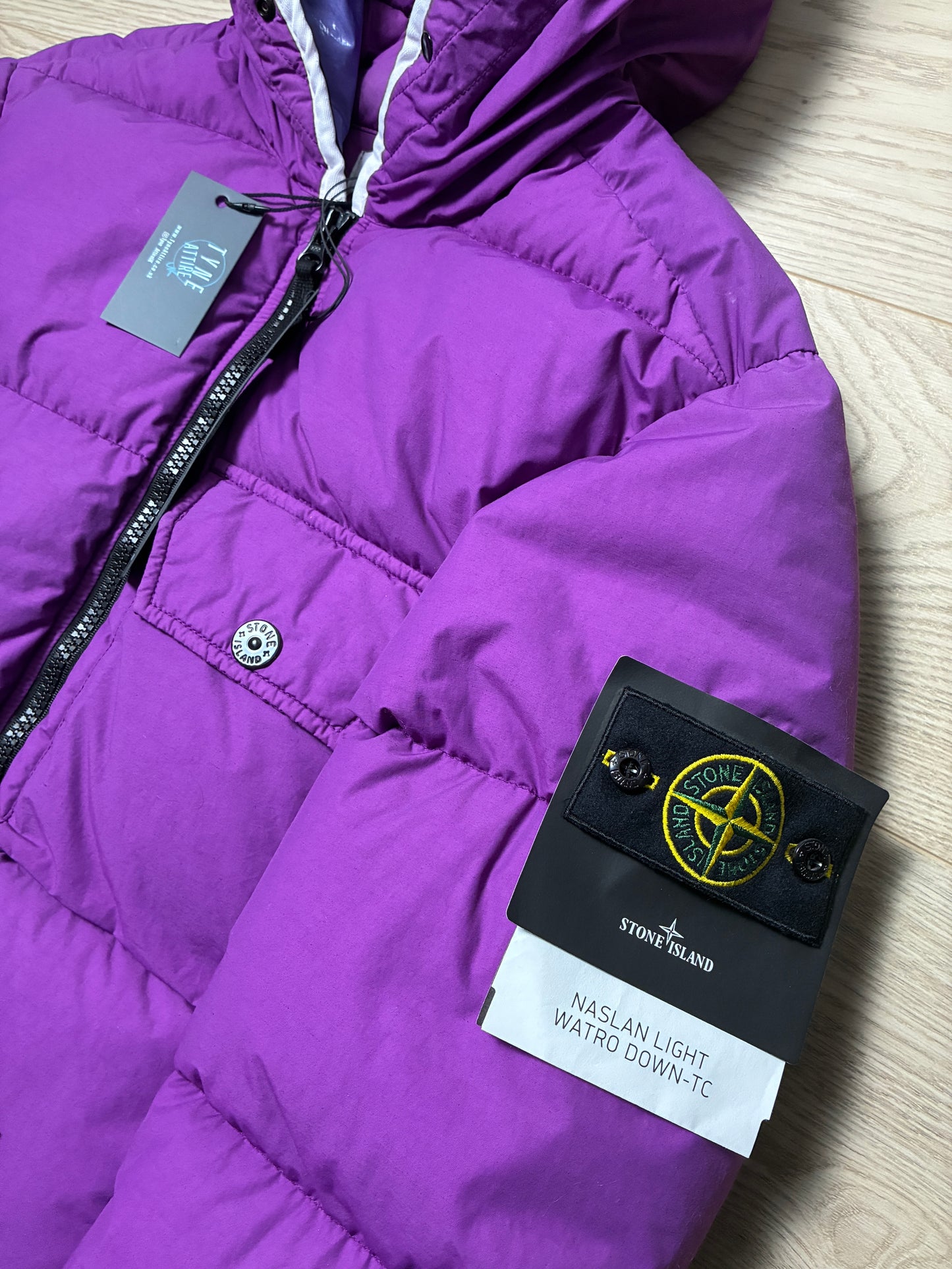 Stone Island 43432 Naslan Light Watro Down-TC Magenta Hooded Puffer Jacket