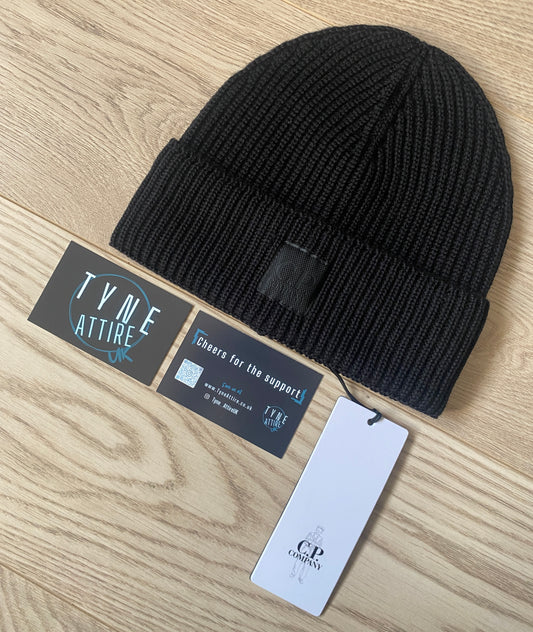 C.P. Company Metropolis Series Ribbed Rubber Patch Logo Extra Fine Merino Wool Black Beanie