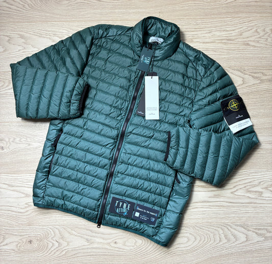 Stone Island 41524 Loom Woven Chambers R-Nylon Down-TC Lightweight Packable Bottle Green Jacket