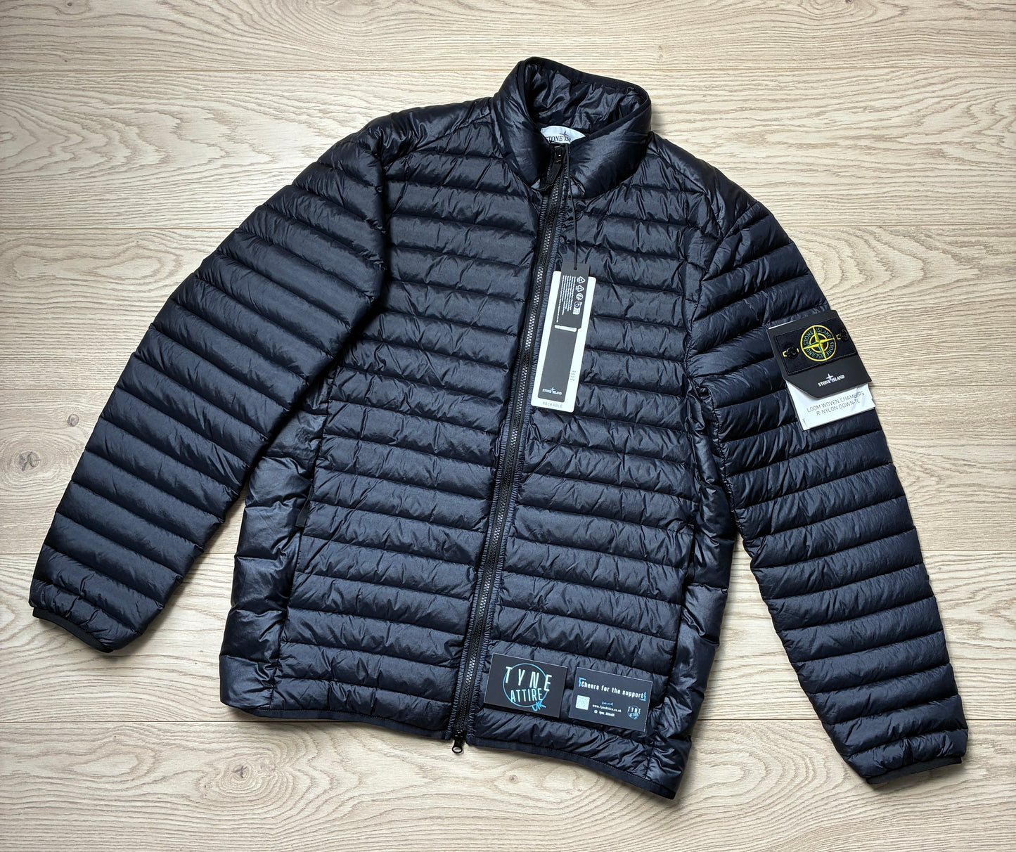 Stone Island 41524 Loom Woven Chambers R-Nylon Down-TC Lightweight Packable Navy Blue Jacket