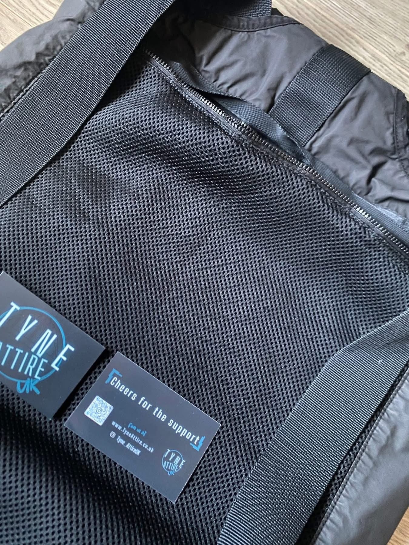 Stone Island 91074 Aggressive Gommato Compass Logo Black Rolltop Backpack Bag