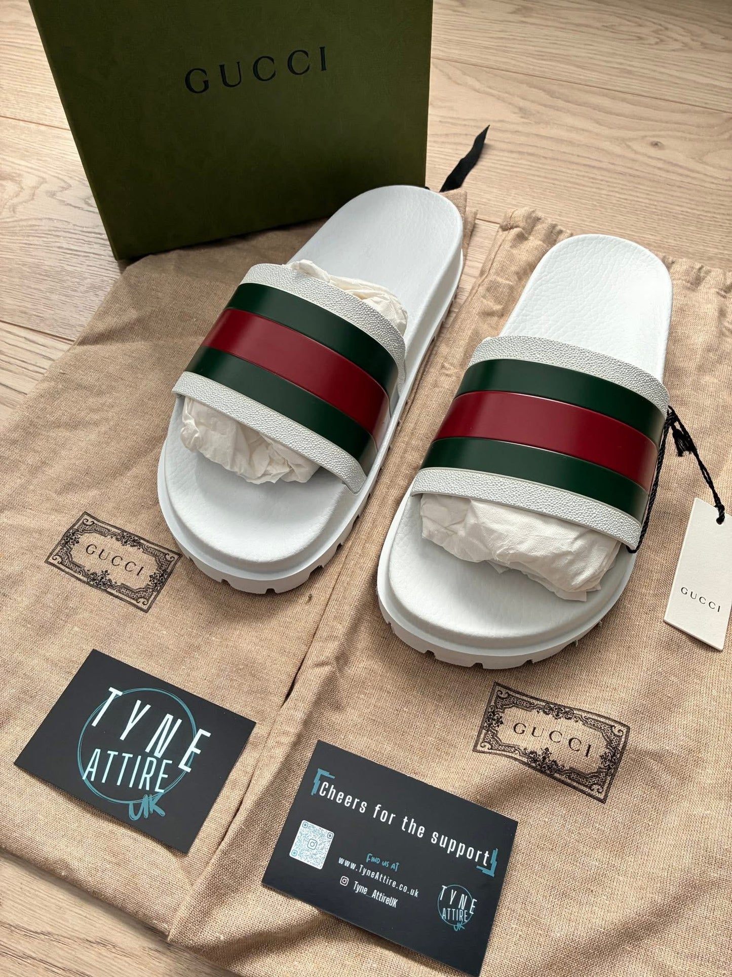 Gucci Pursuit Trek White/Green/Red Striped Rubber Sliders