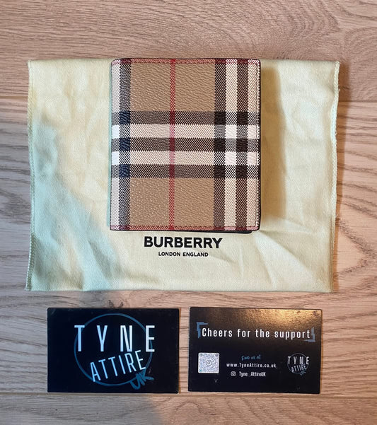 Burberry Beige Nova Vintage Check Leather Unisex Card Note Holder Bi-Fold Slim Wallet