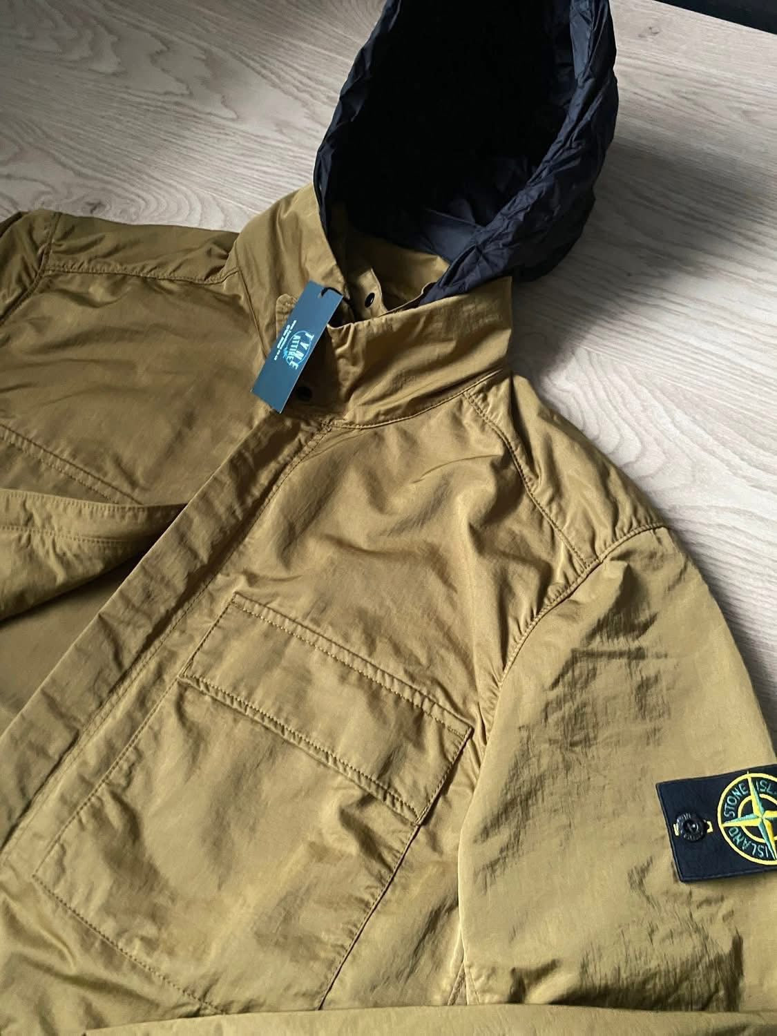 Stone Island 42730 Hyper Dense Nylon Raso Lightweight Hideaway Hood Utility Jacket