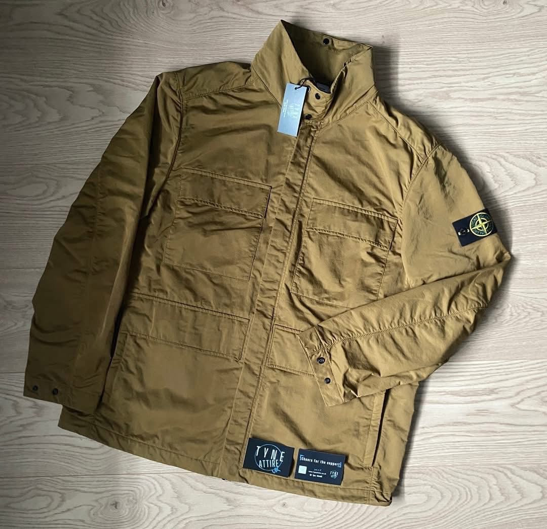 Stone Island 42730 Hyper Dense Nylon Raso Lightweight Hideaway Hood Utility Jacket