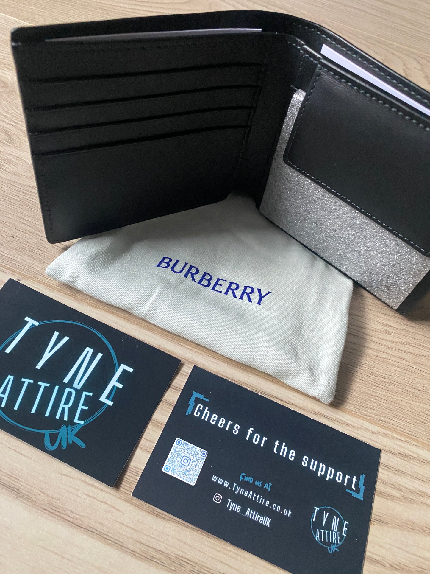 Burberry Check Print Leather Unisex Card/Coin/Note Holder Charcoal Black Bi-Fold Wallet