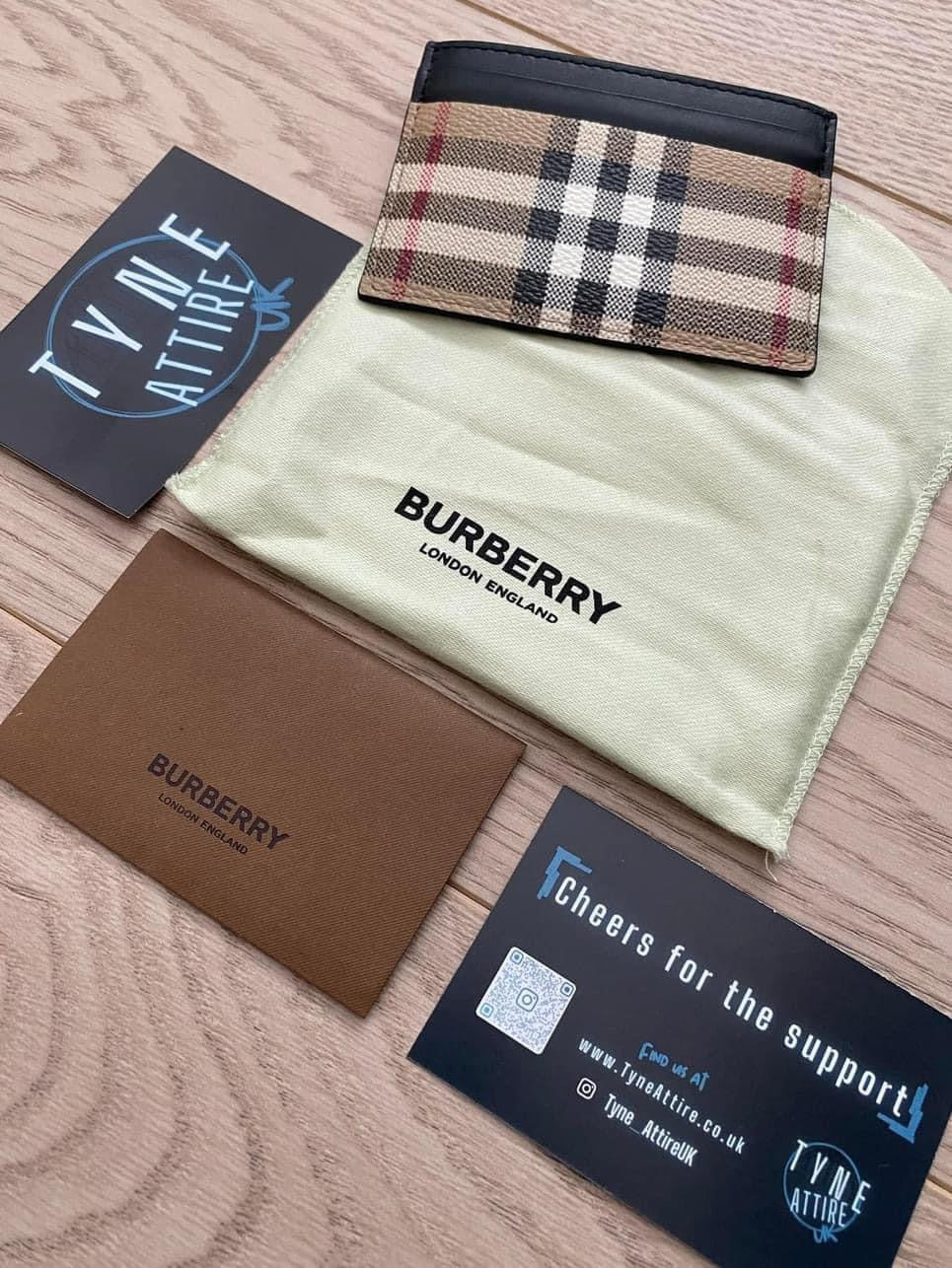 Burberry Vintage Check Leather Unisex Archive Beige Card Holder Wallet