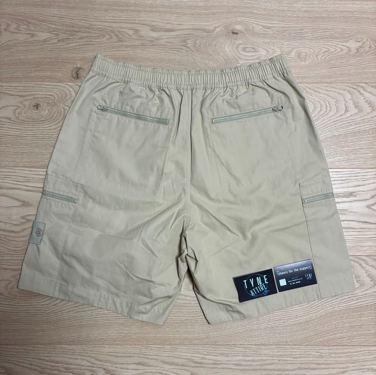 Stone Island L07F1 Type CO Ghost Piece_O-Ventile Beige Bermuda Cargo Shorts