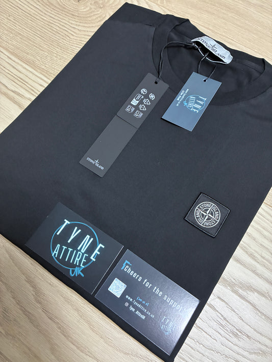 Stone Island 2100027 Garment Dyed Compass Patch Logo Black Crewneck T-Shirt