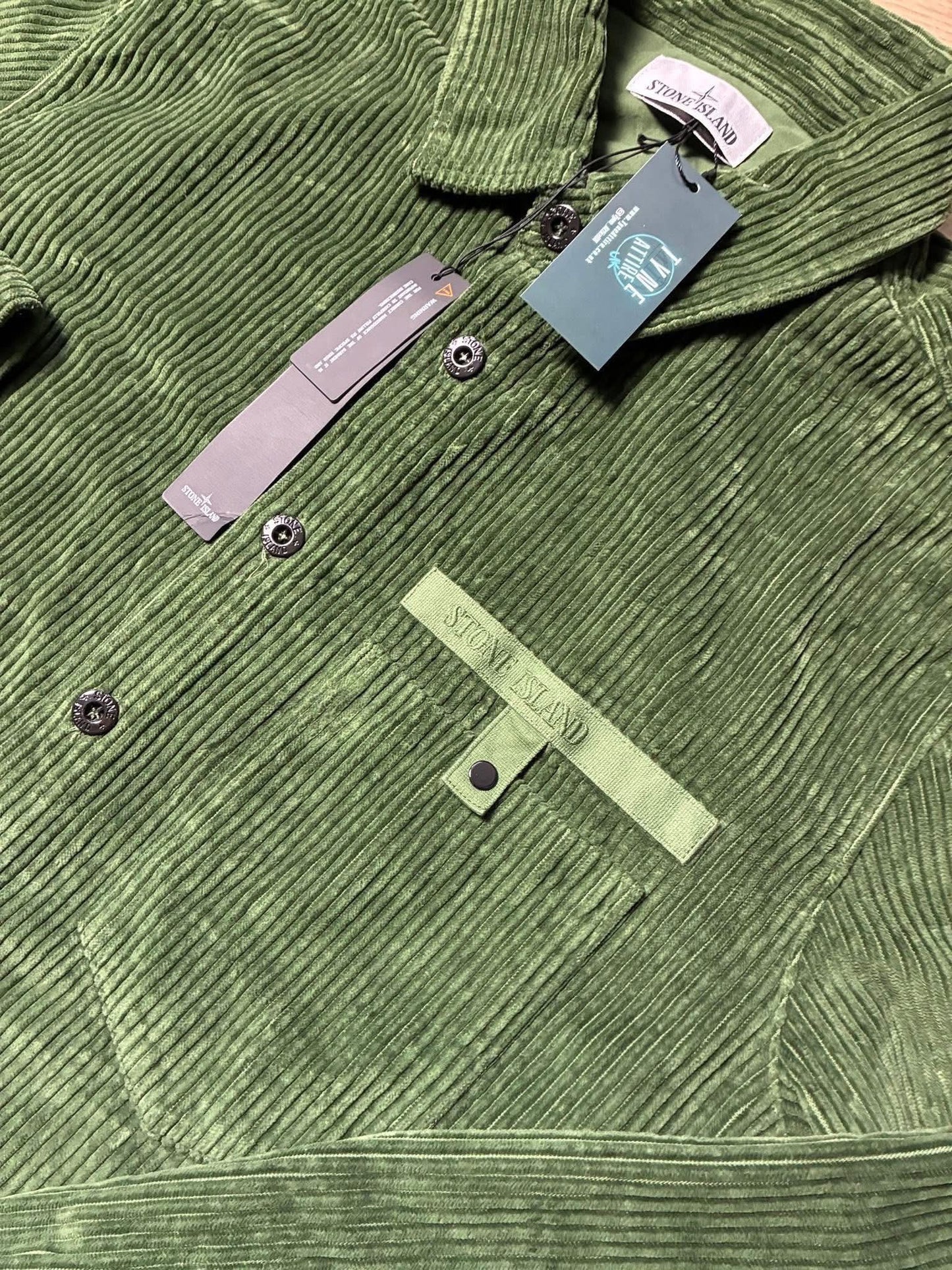Stone Island 11811 Pocket Spellout Chest Logo Garment Dyed Jumbo Corduory Forest Green Button Overshirt