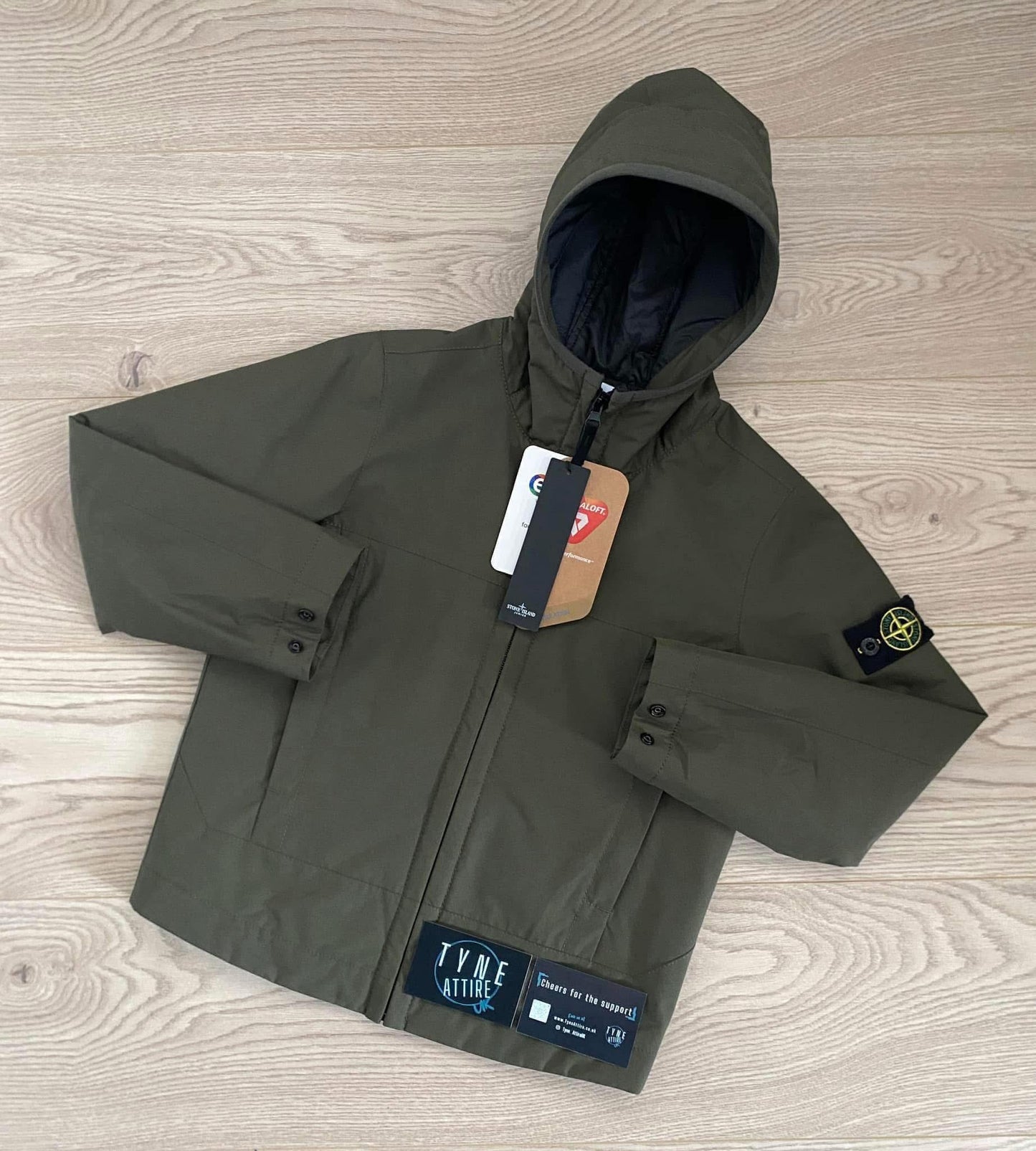 Stone Island Junior 40527 Soft Shell-R_E.Dye Primaloft P.U.R.E Insulation Technology Olive Green Hooded Jacket