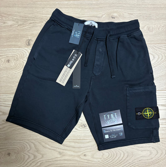 Stone Island 6200011 Garment Dyed Felpa Bermuda Organic Cotton Fleece Cargo Pocket Navy Blue Shorts