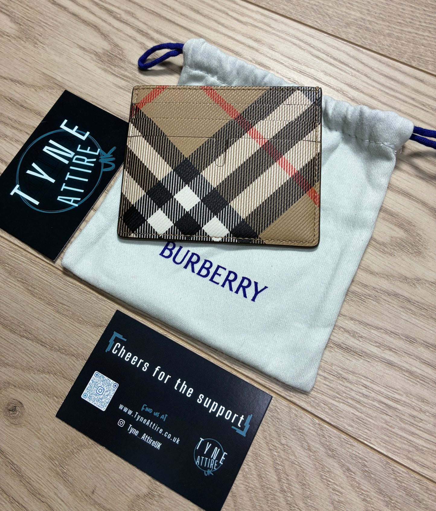 Burberry Tall Pop Check Print Leather Unisex Sand Beige Card Holder Wallet